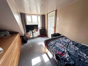 Bedroom 4- click for photo gallery